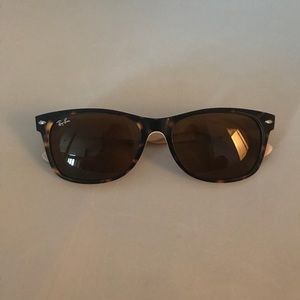 Ray-Ban Wayfarer Sunglasses
